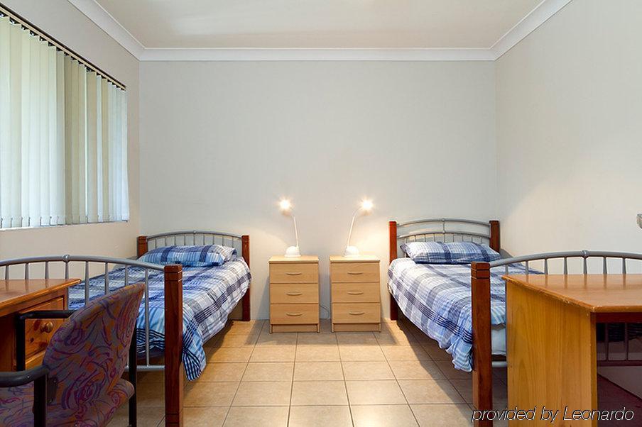 Arrival Lodge Hostel Accommodation Gold Coast Dış mekan fotoğraf