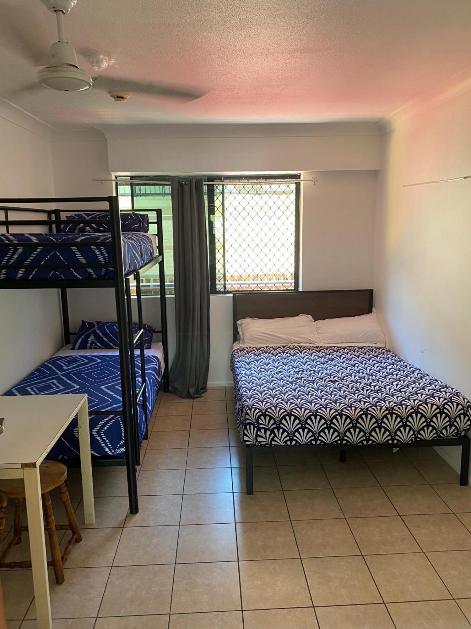 Arrival Lodge Hostel Accommodation Gold Coast Dış mekan fotoğraf