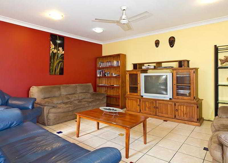 Arrival Lodge Hostel Accommodation Gold Coast Dış mekan fotoğraf