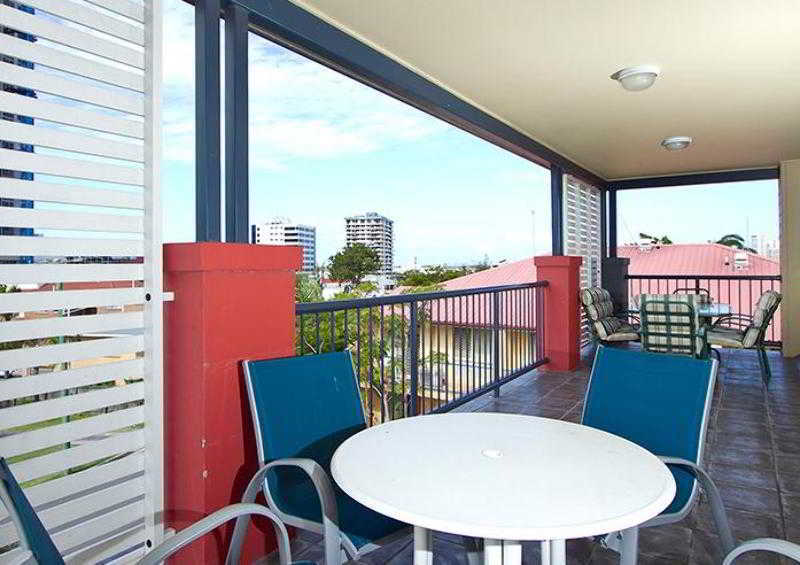 Arrival Lodge Hostel Accommodation Gold Coast Dış mekan fotoğraf