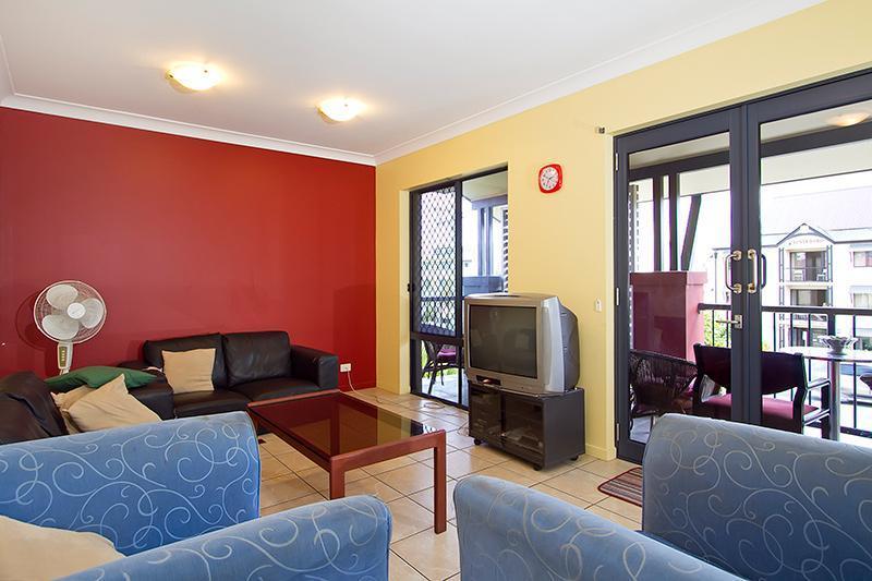 Arrival Lodge Hostel Accommodation Gold Coast Dış mekan fotoğraf