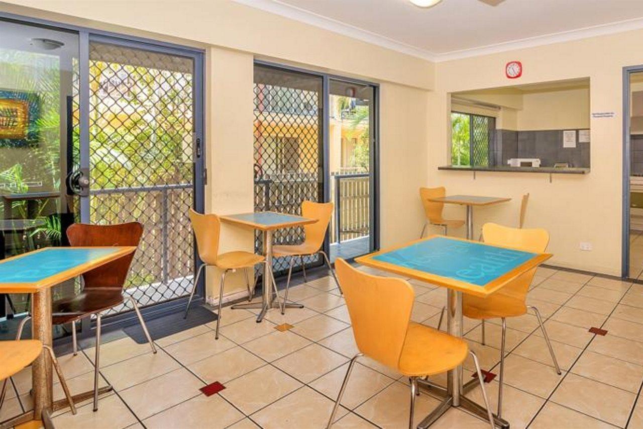 Arrival Lodge Hostel Accommodation Gold Coast Dış mekan fotoğraf